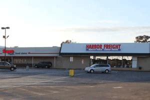 Harbor freight tools brooksville fl - The Harbor Freight Tools store in Haines City (Store #3177) is located at 35967 US-27, Haines City, FL 33844. Our store hours in Haines City are 8 a.m. to 8 p.m. Mondays through Saturdays, and from 9 a.m. to 6 p.m. on Sundays. The telephone number for the Harbor Freight store in Haines City (Store #3177) is (863) 256-2324.